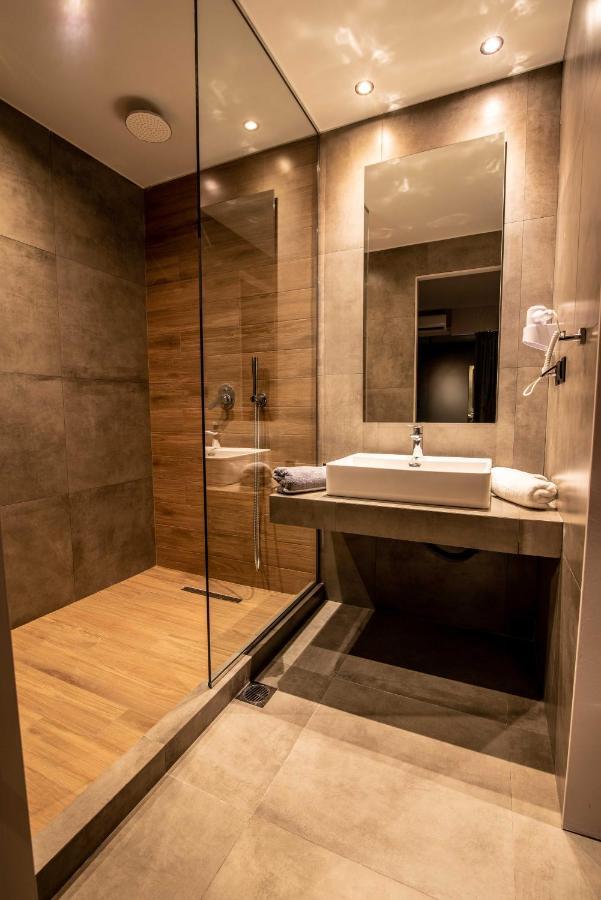 Ruby Rooms Atene Esterno foto